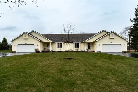 9234 Warsaw Rd, Le Roy, NY 14482