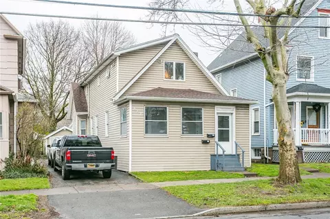 812 Goodman St S, Rochester, NY 14620