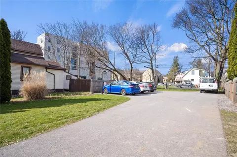 36 Gold St, Rochester, NY 14620