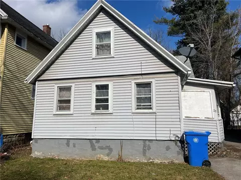 28 Sawyer St, Rochester, NY 14611