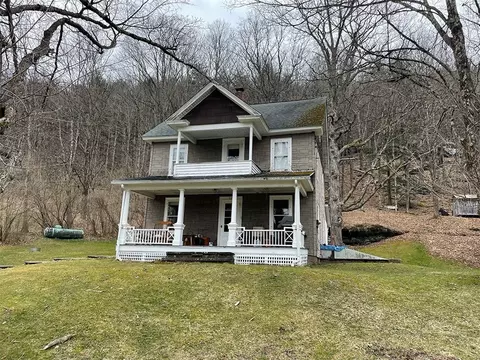 82 Southside Spur, Middletown, NY 12455