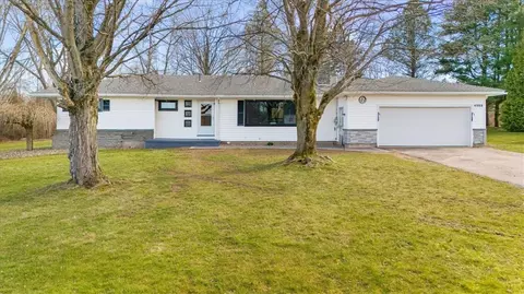 4988 Podger Rd, Marion, NY 14505