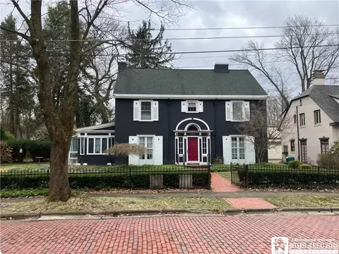 212 Van Buren St, Jamestown, NY 14701
