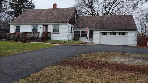 2118 W Jefferson Rd, Pittsford, NY 14534