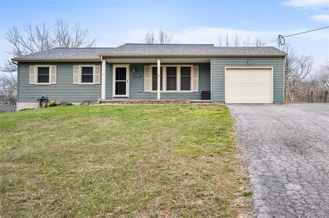 4249 E Williamson Rd, Marion, NY 14505