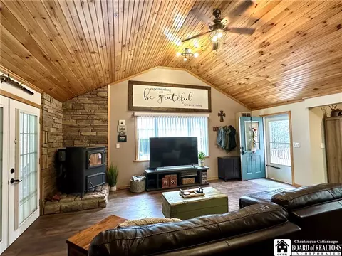 Living - 2854 W Windfall Rd, Olean, NY 14760 photo 6 of 10