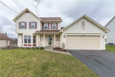 26 Chelsea Meadows Dr, West Henrietta, NY 14586