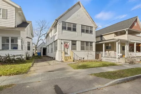 27 Braddock St, Rochester, NY 14612