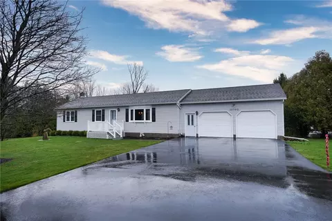 10590 Pavilion Center Rd, Pavilion, NY 14525