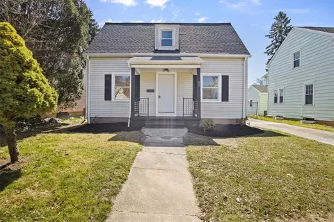 81 Dorothy Ave, Rochester, NY 14615