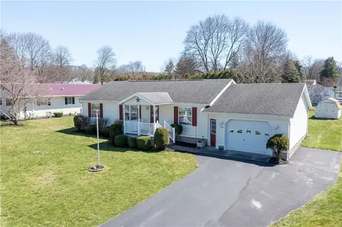 120 Crestwood Cir, North Dansville, NY 14437