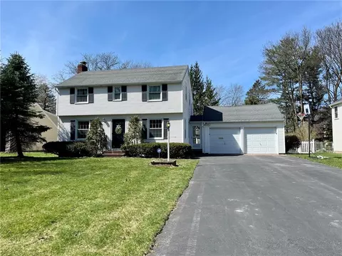 145 Glenhill Dr, Rochester, NY 14618