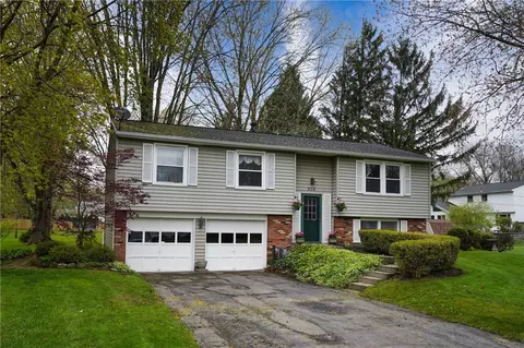 956 Paul Rd, Chili, NY 14624