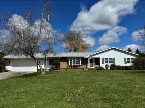 75 Melrose Rd, Owasco, NY 13021