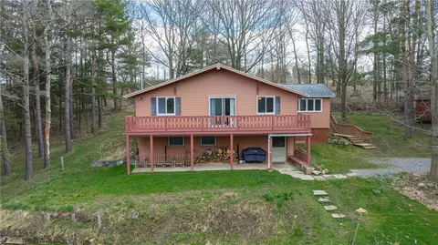 7410 Red Tail Dr, Bristol, NY 14469