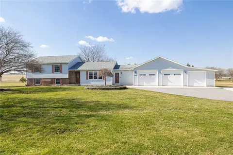 2476 Whalen Rd, Bloomfield, NY 14469