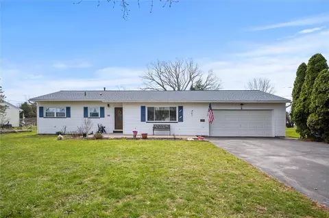 62 Apache, Henrietta, NY 14467