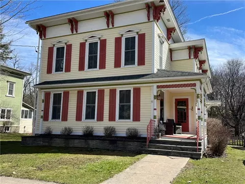 14 North St, Edmeston, NY 13335
