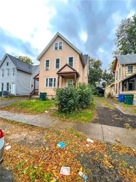 247 6th St, Rochester, NY 14605