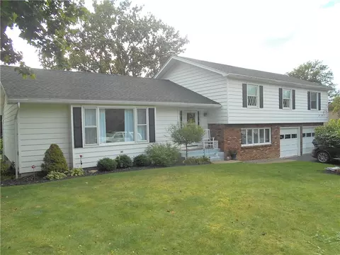 95 Prospect St, Auburn, NY 13021