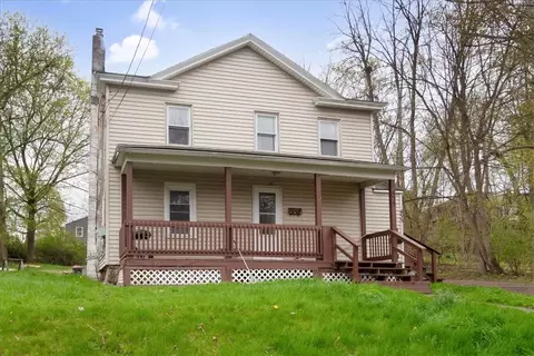 435 E Union St, Arcadia, NY 14513