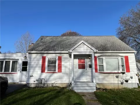 105 Alcott Rd, Greece, NY 14626