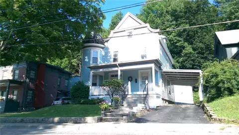 17 West St, Oneonta, NY 13820