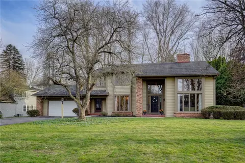 22 Brickston Dr, Pittsford, NY 14534