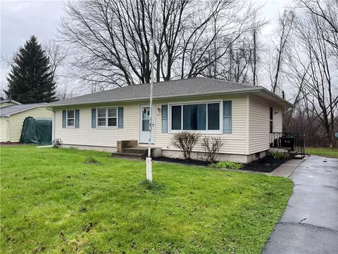 164 Gates Greece Townline Rd, Rochester, NY 14606