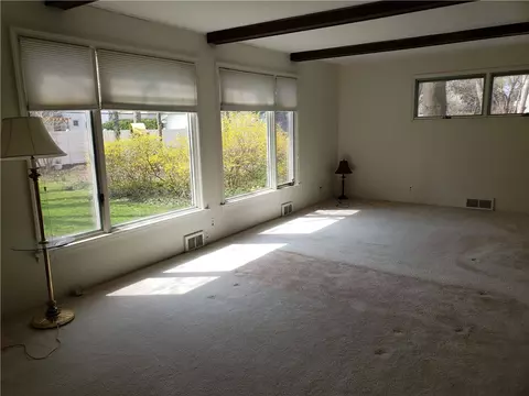 67 Thomas Ave, Irondequoit, NY 14617 photo 8