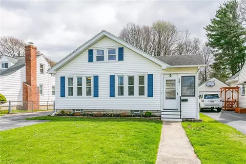 281 Lake Breeze Park, Irondequoit, NY 14622