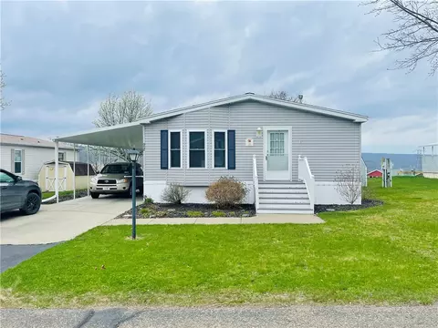 22 Hillcrest Cir, North Dansville, NY 14437