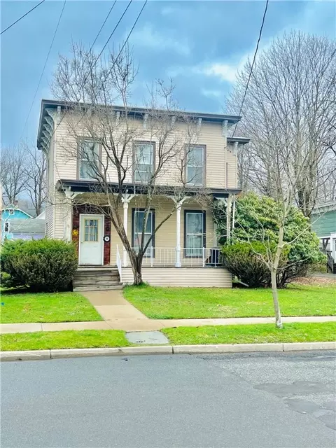 38 Grove St, Oneonta, NY 13820