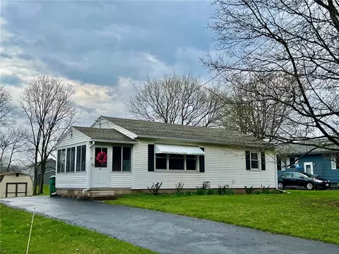 247 N Main St, Honeoye Falls, NY 14472
