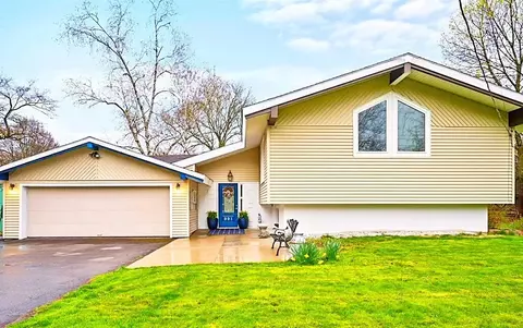 991 Penfield Rd, Rochester, NY 14625