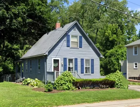 789 N Winton Rd, Rochester, NY 14609