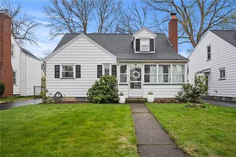 21 Burwell Rd, Irondequoit, NY 14617
