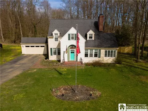 30 Houston Ave, Ellicott, NY 14701