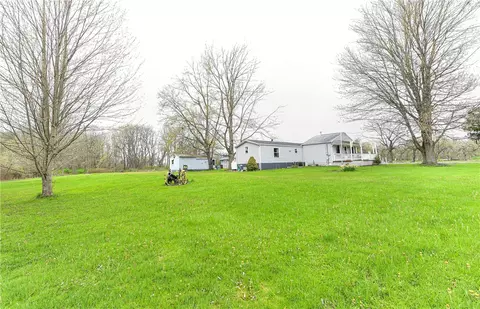 6129 Eddy Ridge Rd, Williamson, NY 14589 photo 3