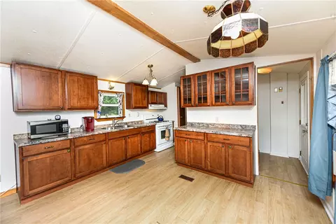 6129 Eddy Ridge Rd, Williamson, NY 14589 photo 10