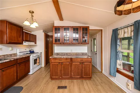 6129 Eddy Ridge Rd, Williamson, NY 14589 photo 12