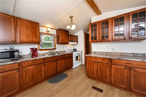 6129 Eddy Ridge Rd, Williamson, NY 14589 photo 11