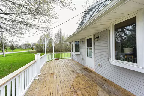 6129 Eddy Ridge Rd, Williamson, NY 14589 photo 5