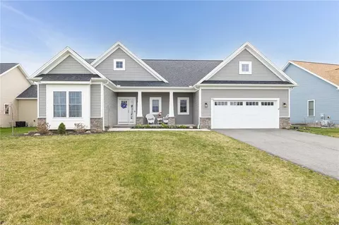 1441 Quail Creek Trl Trl, Webster, NY 14580