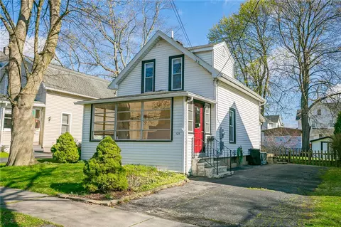 125 East Ave, East Rochester, NY 14445