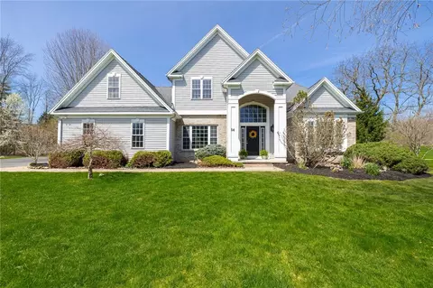 14 Le Pere Dr, Pittsford, NY 14534