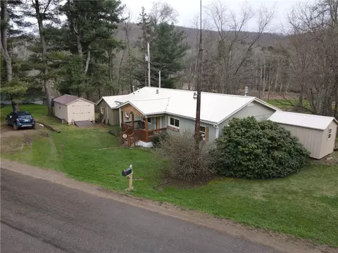 1996 Eleven Mile Rd, Oswayo, PA 16748