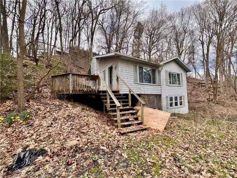 34 Rudman Dr, Irondequoit, NY 14622