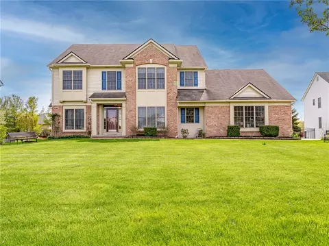 4 Travis Grv, Pittsford, NY 14534