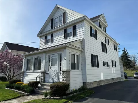 25 Park Ave, Auburn, NY 13021